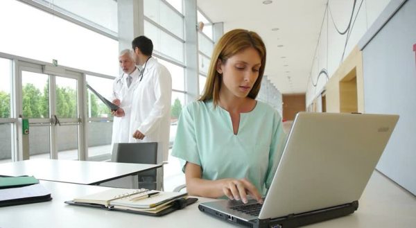 Benefits of Utilizing Electronic Medical Records in a Healthcare Facility